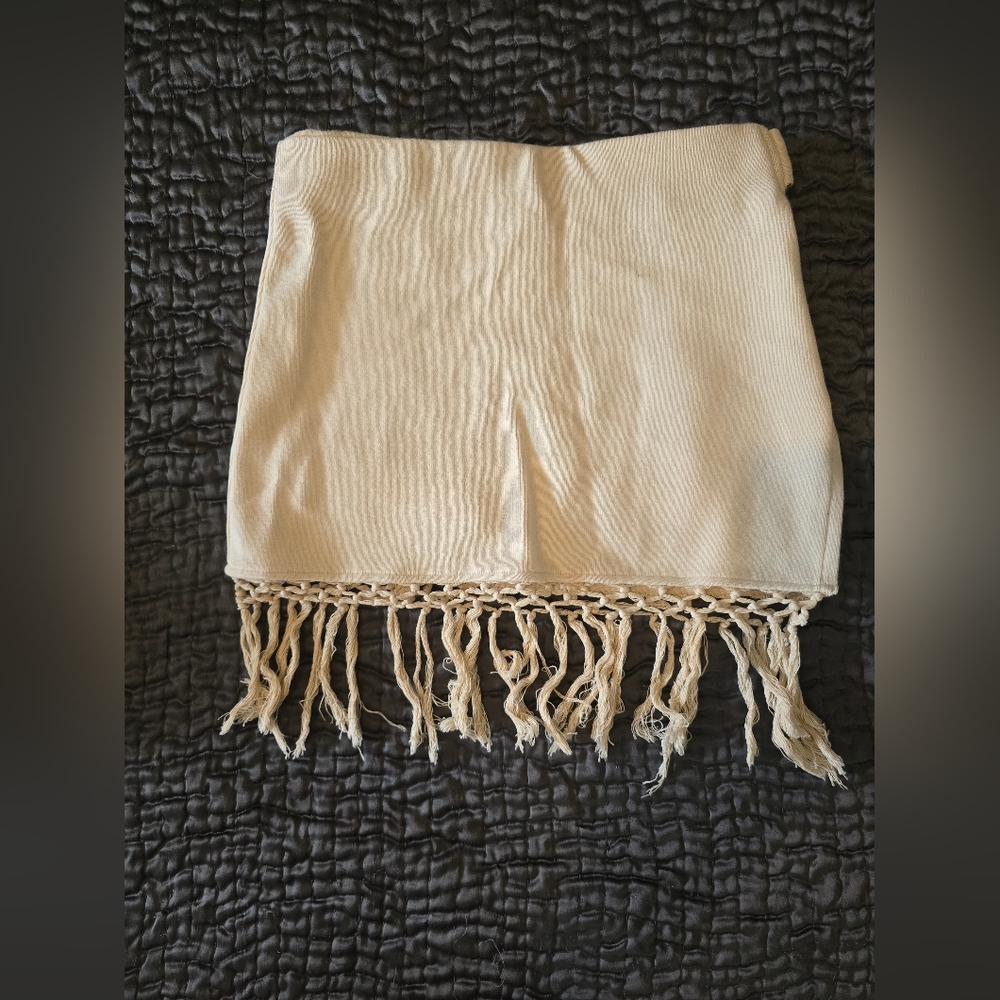 Savannah Morrow Cream Mini Skirt Qith Crochet Trim Size Small